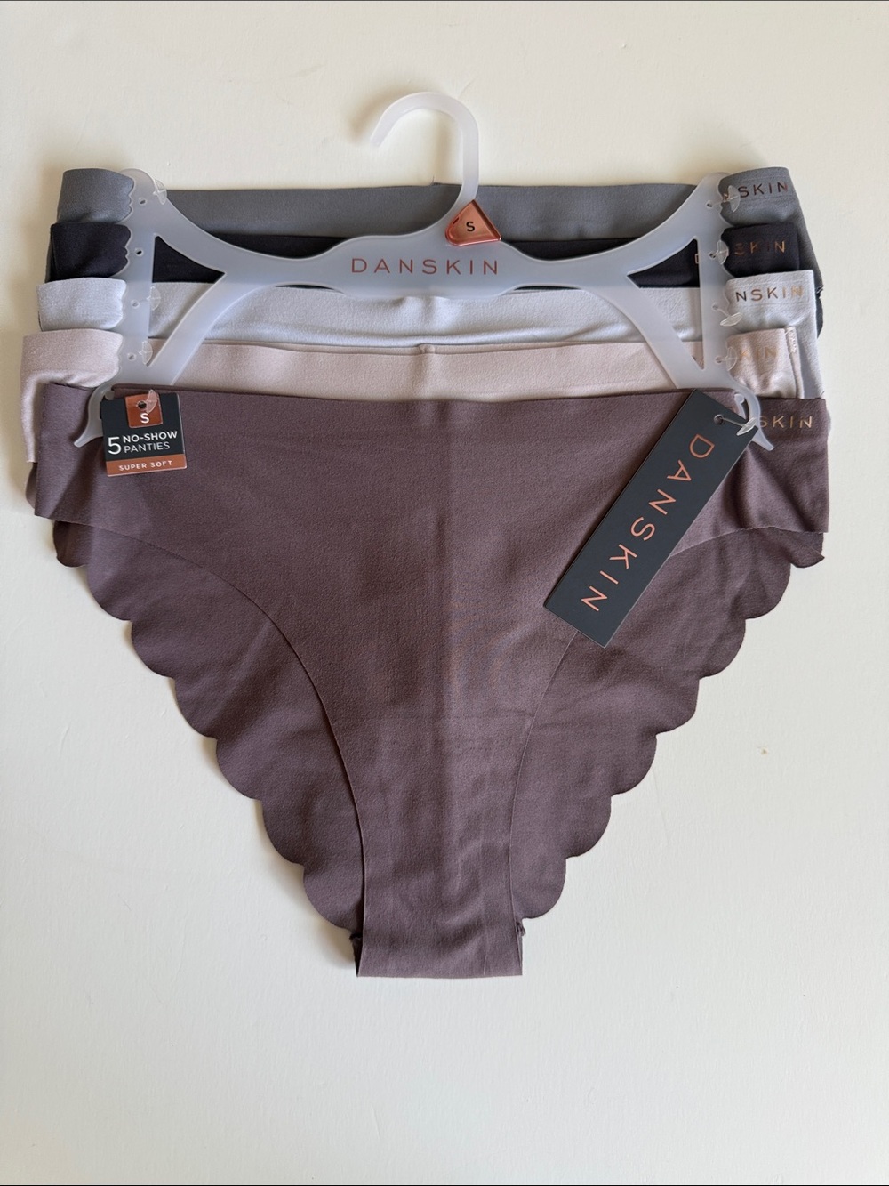 DANSKIN SOFT NO SHOW PANTIES NEW!!